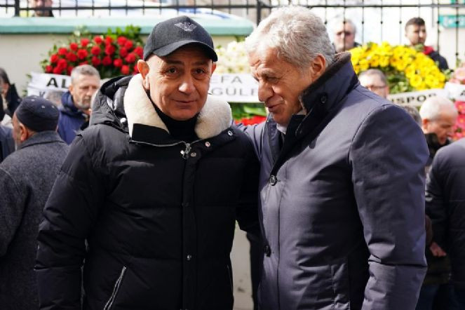 Süleyman Hurma'nın annesi son yolculuğuna uğurlandı - Resim : 3