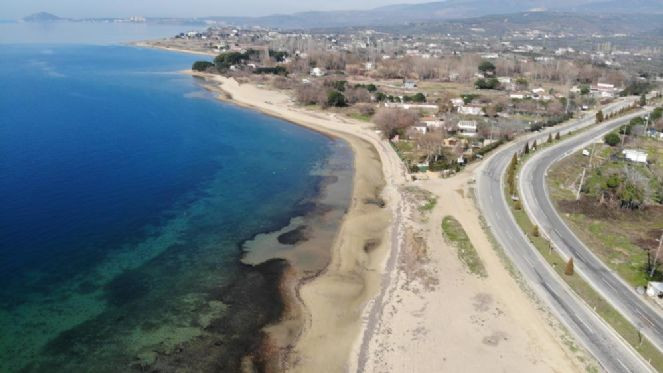 Erdek'te deniz çekilince ortaya çıktı - Resim : 4