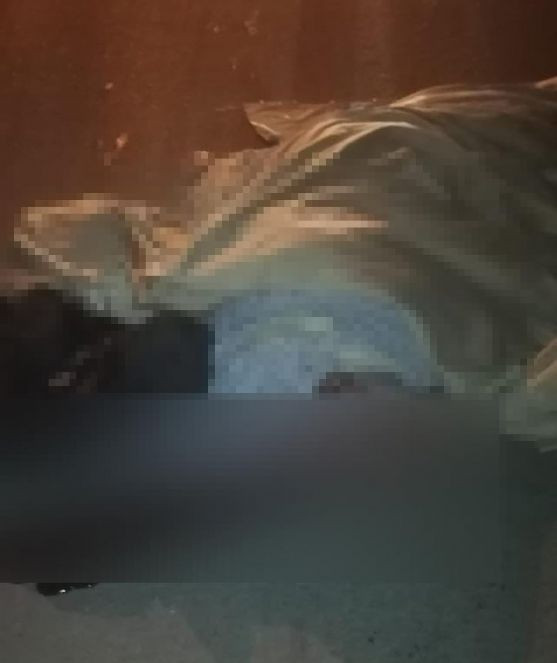 Yaşlı adama dakikalarca kalp masajı yaptılar ama kurtaramadılar. O anlar kamerada - Resim : 3