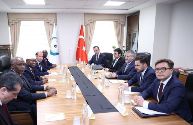 Nebati, İİT Genel Sekreteri Taha ile görüştü - Resim : 3