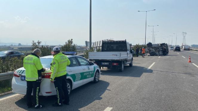 Dorsesi açılan kamyon ortalığı savaş alanına çevirdi - Resim : 10