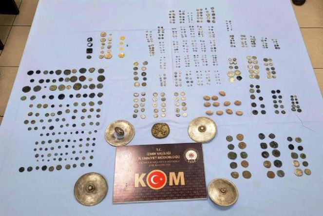 Defineciler cihatçı alayın mührünü buldu - Resim : 1