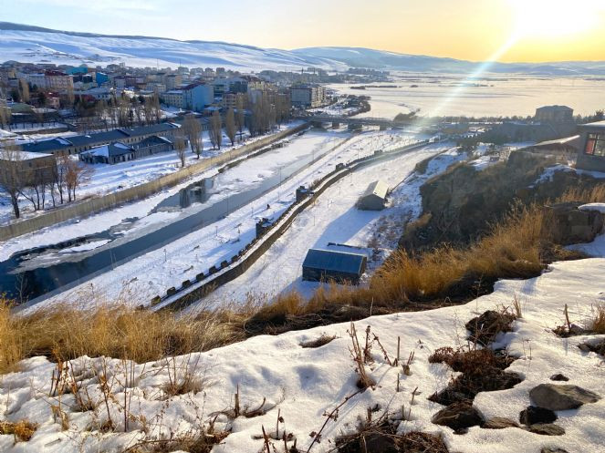 Doğu Anadolu'da en düşük sıcaklık eksi 17 dereceyi buldu - Resim : 9