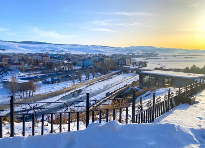 Doğu Anadolu'da en düşük sıcaklık eksi 17 dereceyi buldu - Resim : 10