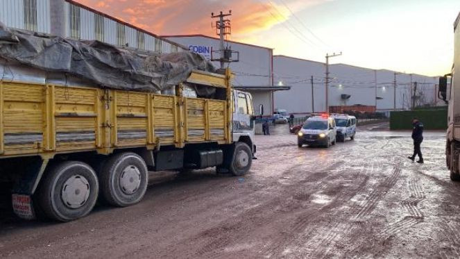 Kamyonun kasasında ölü bulundu - Resim : 2