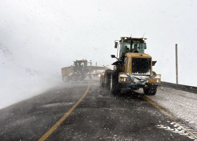Ardahan-Şavşat kara yolu kontrollü ulaşıma açıldı - Resim : 5