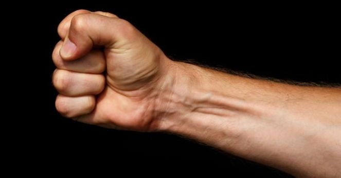 Sağ yumruk hafızayı nasıl güçlendiriyor? - Resim : 1