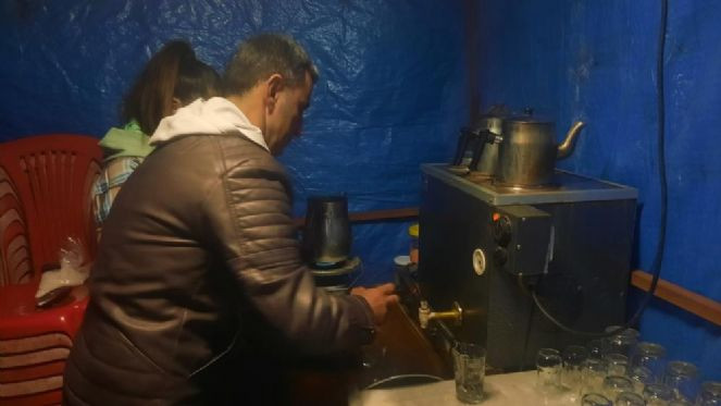 Refüjü kıraathane yaptı - Resim : 3