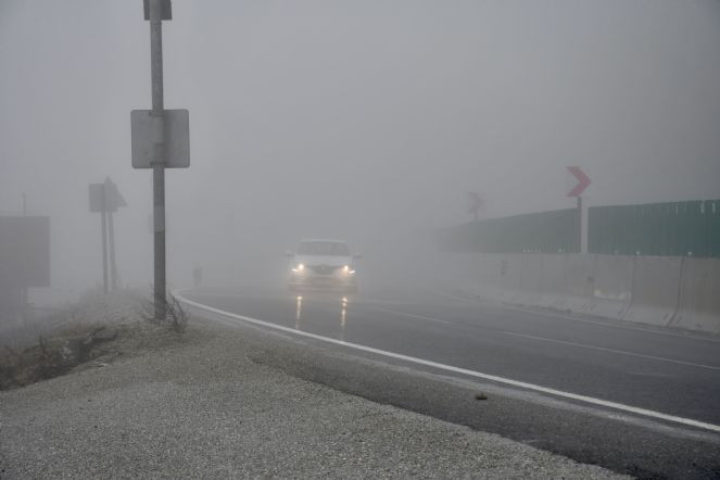 Sürücüler dikkat! Bolu Dağı'nda sis engeli - Resim : 6
