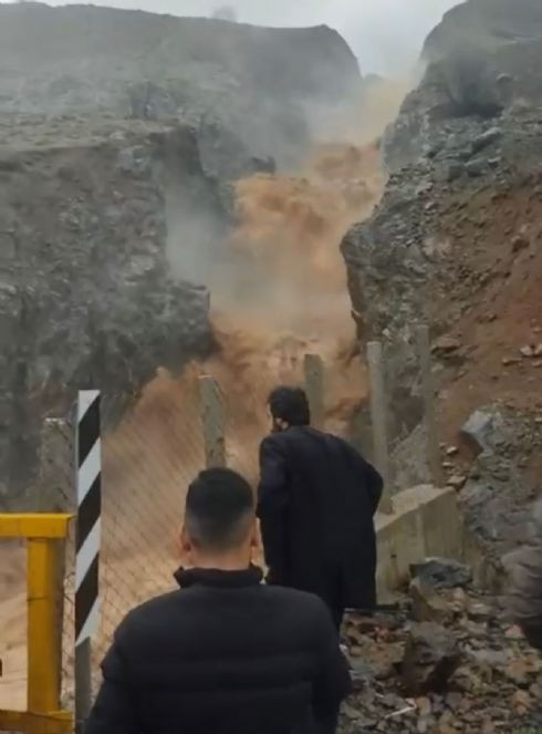 Şiddetli yağış Sori Şelalesi'ni coşturdu - Resim : 3