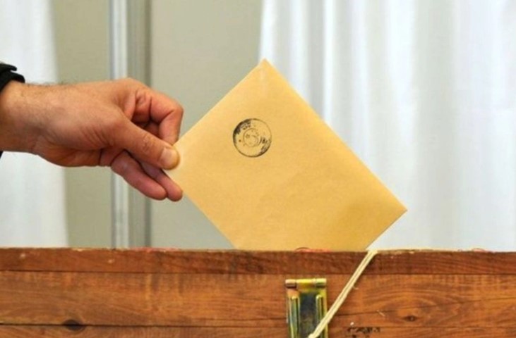 4 anketin hepsinde tek isim önde. Fark yüzde 10'dan fazla 