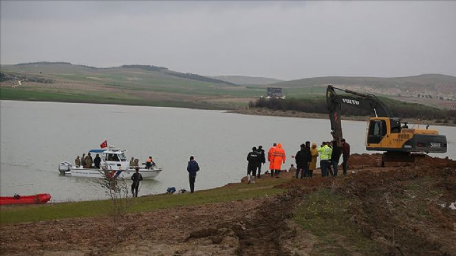 Sele kapılan tır sürücüsünü arama çalışmaları bir haftadır sürüyor - Resim : 2