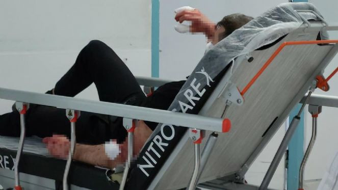 Kardeşini bıçakladı sokakta bayıldı - Resim : 7