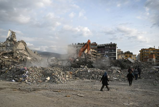 İskenderun'da hasar tespit çalışmaları tamamlandı - Resim : 1