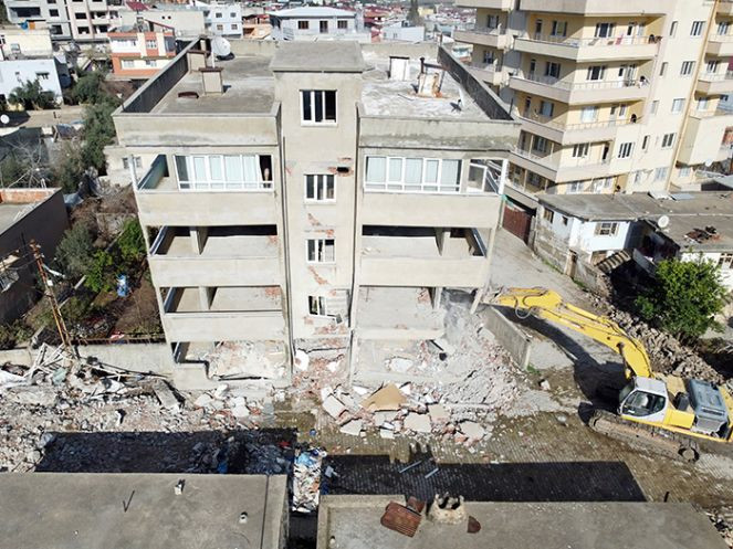 Hatay'da 191 binanın enkazı kaldırıldı - Resim : 1