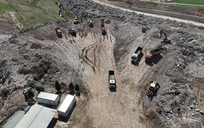 Adıyaman'da enkaz döküm alanı havadan görüntülendi - Resim : 2