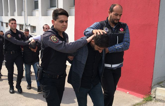 ‘Kökünü Kurutma Operasyonu’nda yakalanan 77 zanlı adliyede - Resim : 1