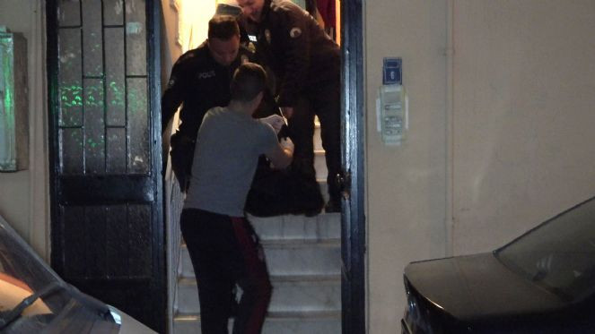 1 yıllık kocasını bıçakla öldürdü - Resim : 3