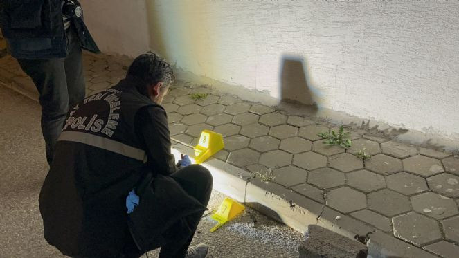 15 yaşındaki genç sırtından kurşunlandı - Resim : 6