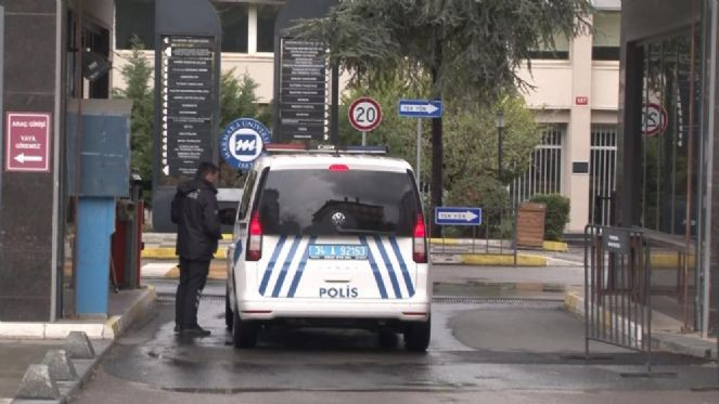 Marmara Üniversitesi'nde göçük: 1 kişi göçük altında kaldı - Resim : 4