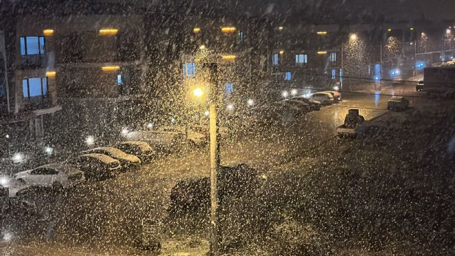 3 ilde sokaklar 5 dakikada karla kaplandı - Resim : 4