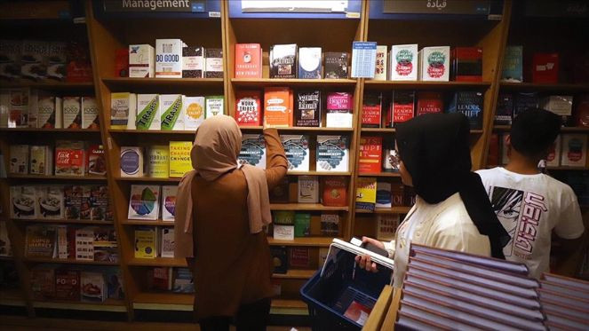 Dünyanın en büyük yüzen kütüphanesi Basra’da - Resim : 2