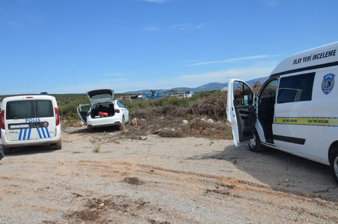 Hırsızlar kaçtı polis kovaladı - Resim : 4