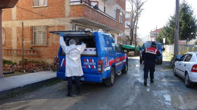 Karısını 10 bıçak darbesiyle öldürdü - Resim : 5