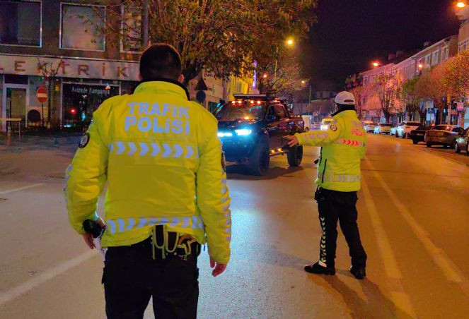 Denetim yapan polislere sürpriz - Resim : 4