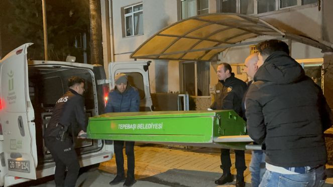 Rus karısını bıçaklayarak öldürdü - Resim : 2