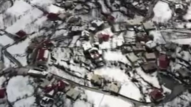 Nisan karı 80 köy yolunu kapattı - Resim : 2