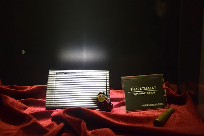 Cumhuriyet dönemi eserleriyle tarihi yaşatıyorlar - Resim : 1