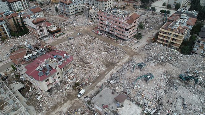 DSİ, Hatay'da 1 milyon 400 bin ton moloz taşıdı - Resim : 8