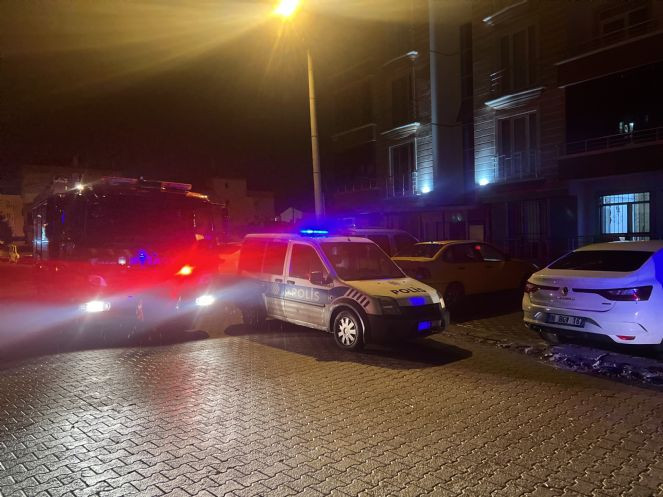 Elektrikli battaniye apartman sakinlerini sokağa döktü - Resim : 5