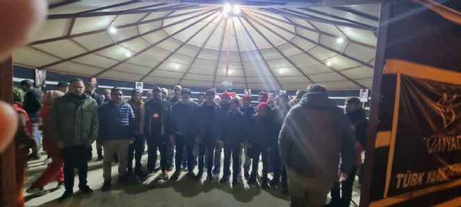 İlteriş Vakfı Türk çadırlarında depremzede vatandaşlara moral veriyor - Resim : 4