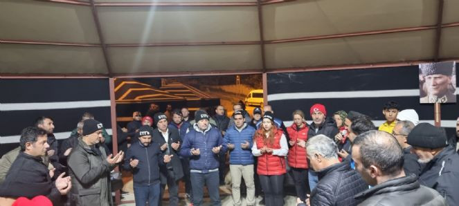 İlteriş Vakfı Türk çadırlarında depremzede vatandaşlara moral veriyor - Resim : 5