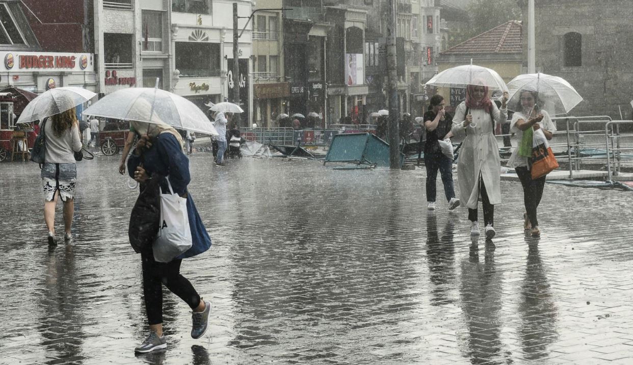 Her yerden yaklaşıyor. Tam 5 gün sürecek. Aman dikkat 18 ili kar ve fırtına vuracak