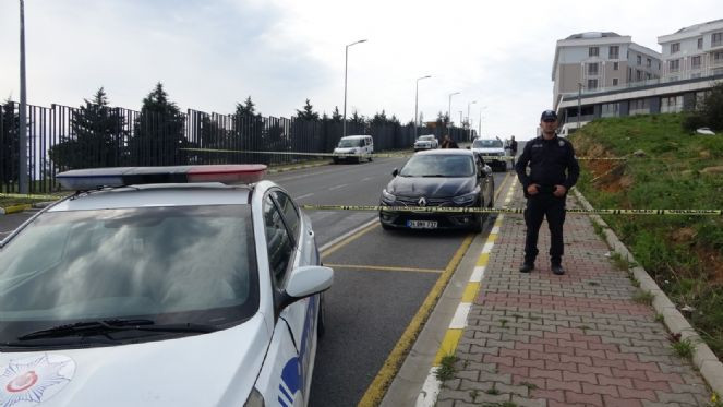 İstanbul'da otomobile silahlı saldırı. Ölü ve yaralı var - Resim : 4