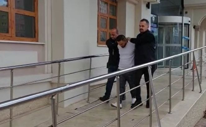 Koluna ismini kazıttığı karısını çocuğunun önünde öldürdü - Resim : 4