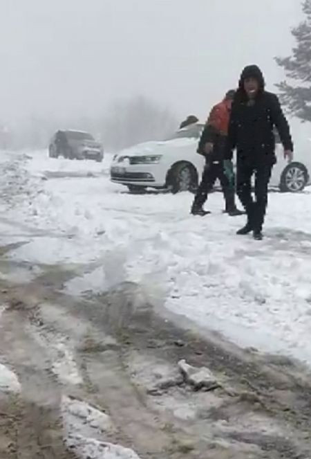 Nisan karı yolda bıraktı - Resim : 2