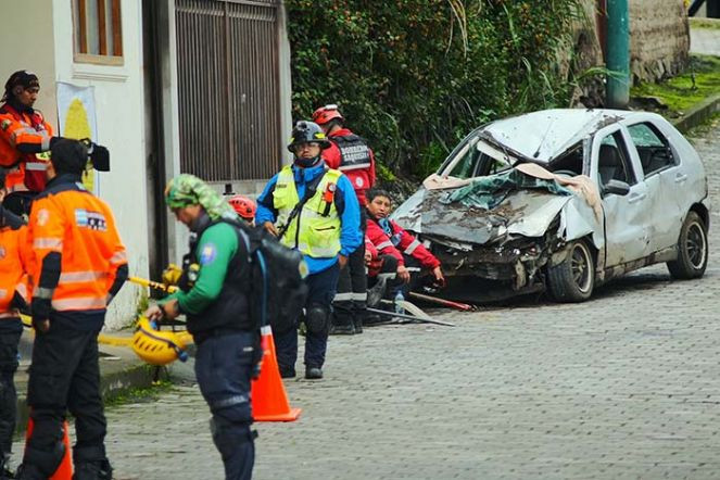 Ekvador'da ölenlerin sayısı 33'e yükseldi - Resim : 6