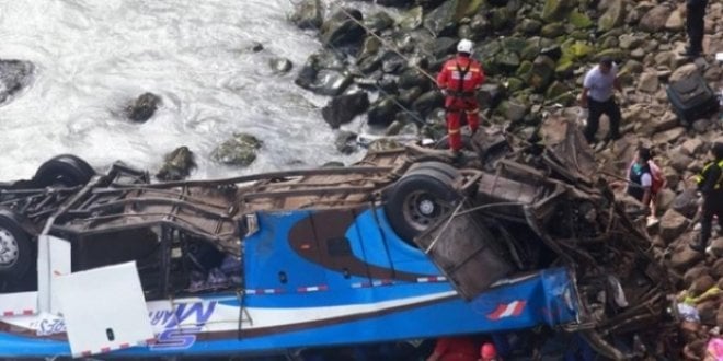 Peru'da otobüs kazası