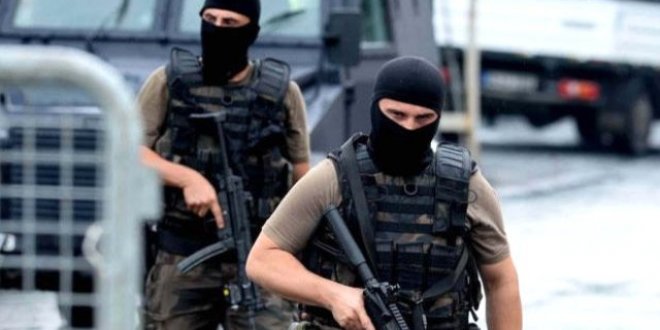 Adana'da şafak operasyonu: 17 gözaltı