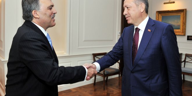 Abdullah Gül'den, Erdoğan'a tebrik telefonu