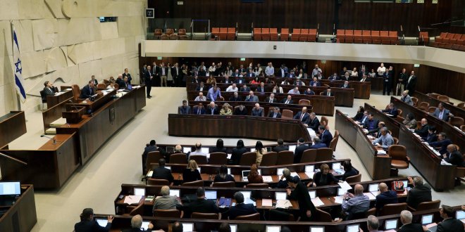 İsrail, tartışmalı yasayı onayladı