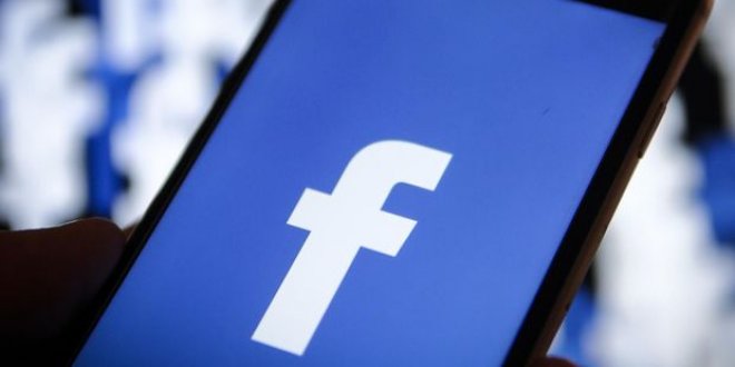 Facebook navigasyon çubuğunu kişiselleştiriyor
