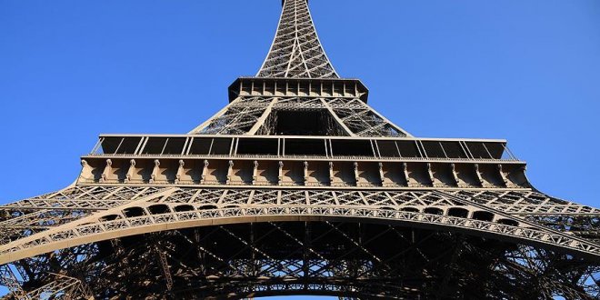 Fransa'da Eyfel Kulesi krizi