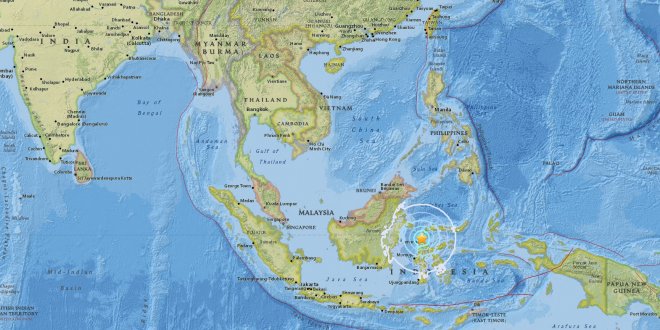 Endonezya’da 7.7 büyüklüğünde deprem