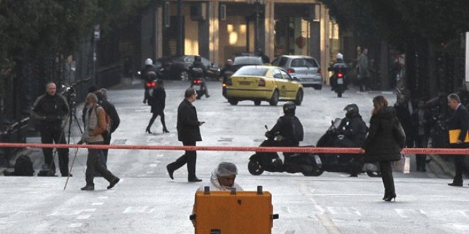 Yunanistan'da bomba paniği