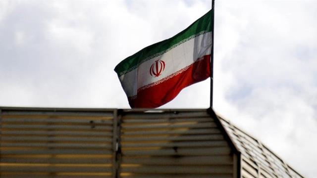 İran, ilk defa petrolü borsada satışa sundu